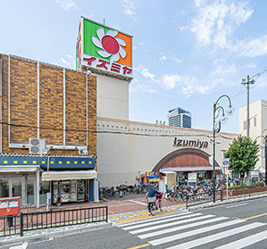 イズミヤ枚方店／ケーズデンキ イズミヤ枚方店　徒歩約13～14分（現地より1,020m～1,050m）